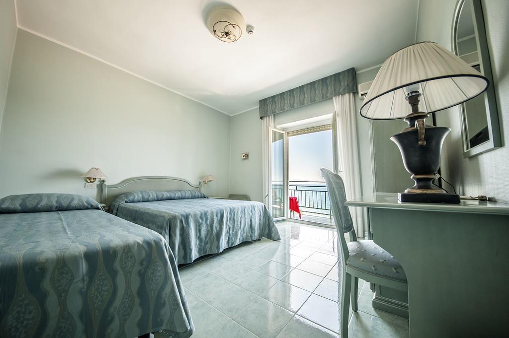 Hotel Murano Rossano Quarto foto